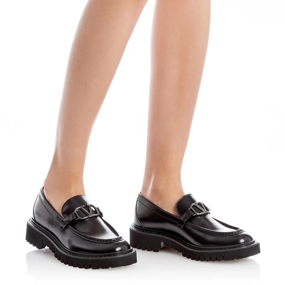 Valentino Garavani Shoes - ❗️SOLD❗️VALENTINO GARAVANI VLOGO black leather loafers 39.5